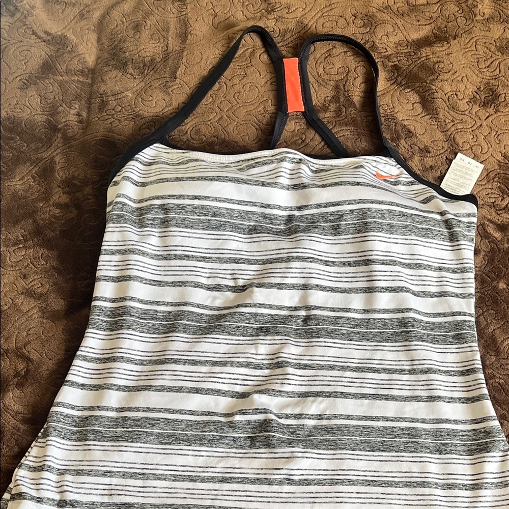 2:12$🌺Nike size large, Striped Tank Top with Black Accents